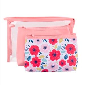 SALE 3 COSMETIC BAGS💗💄🪥 for $18 ALL DIFFERENT SIZES!